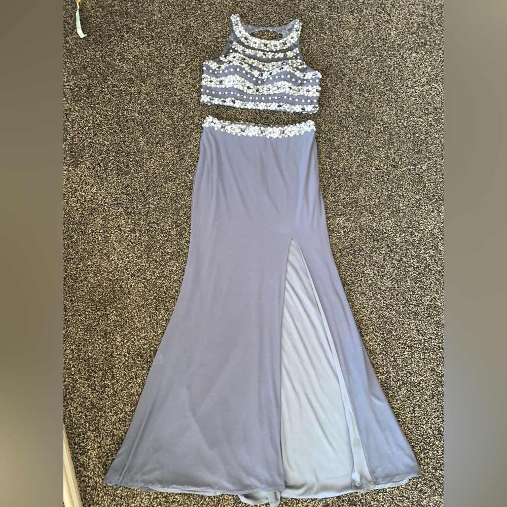Embellished Two-Piece Beaded Crop Top and Skirt Set - Gray